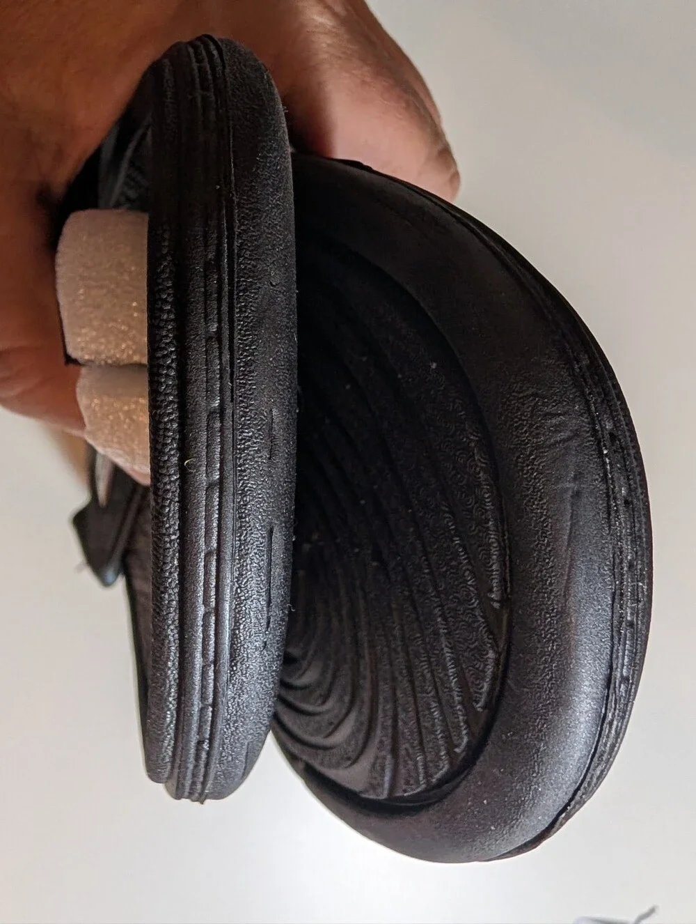 Kuali Men’s Size 47/13 Black Flip Flop Sandals - Casual Comfort NWT